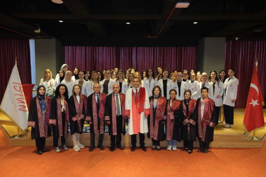 Sağlık Bilimleri Fakültesi Beslenme ve Diyetetik Bölümü Öğrencileri Beyaz Önlüklerini Giydi!